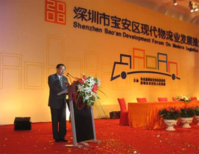 马艳丽：陈忠和教练为我新服装走秀